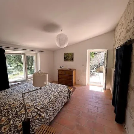 Au Mas Hebrard - 8 Personnes Villa